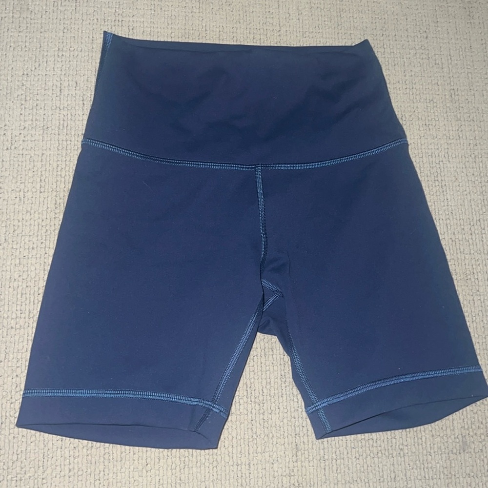 Lululemon 6” Align high rise bike shorts